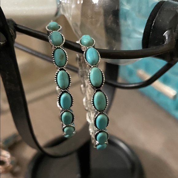 Artisan Jewelry - Artisan Turquoise and Silver Oval Earrings